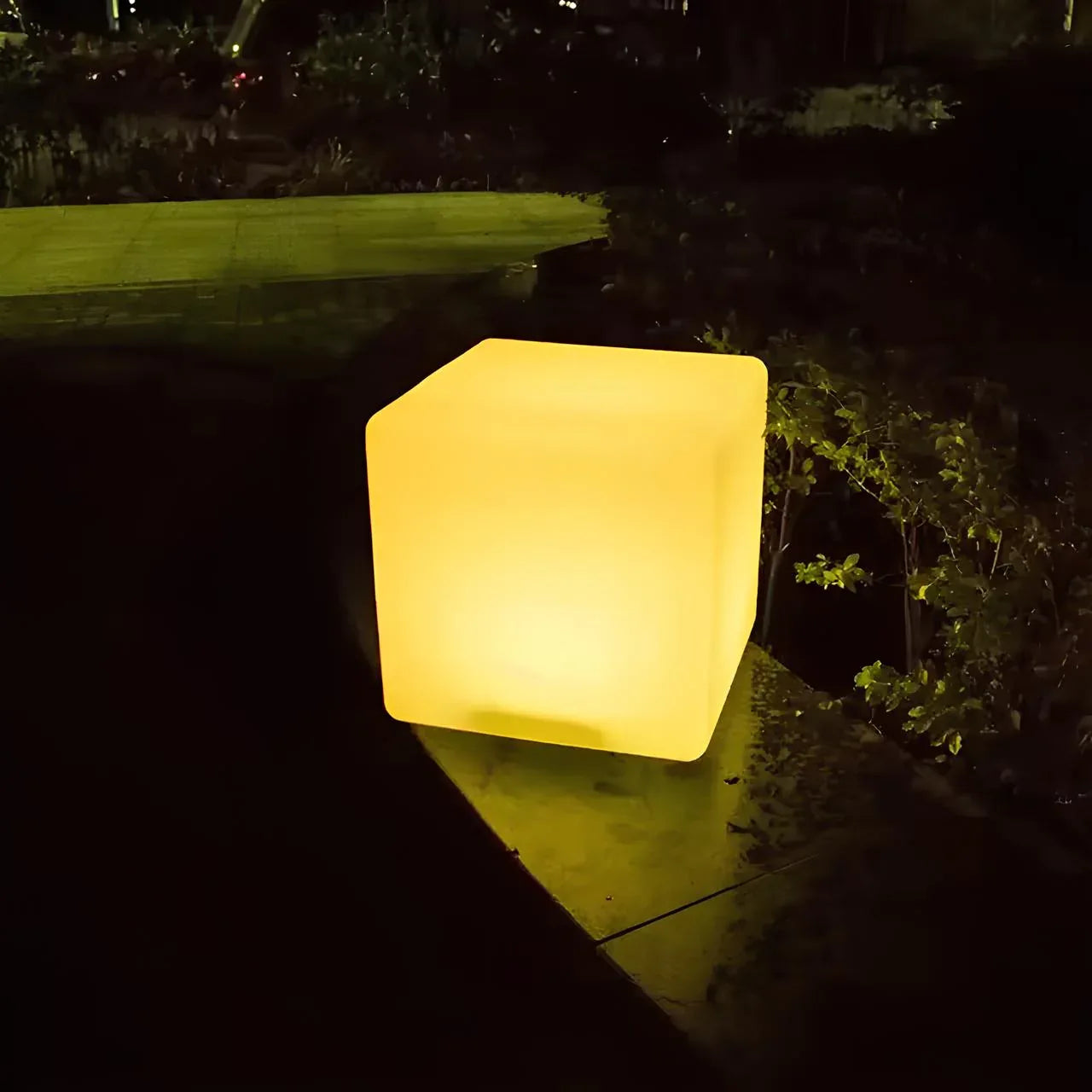 Cubic Garden Light - illumexa