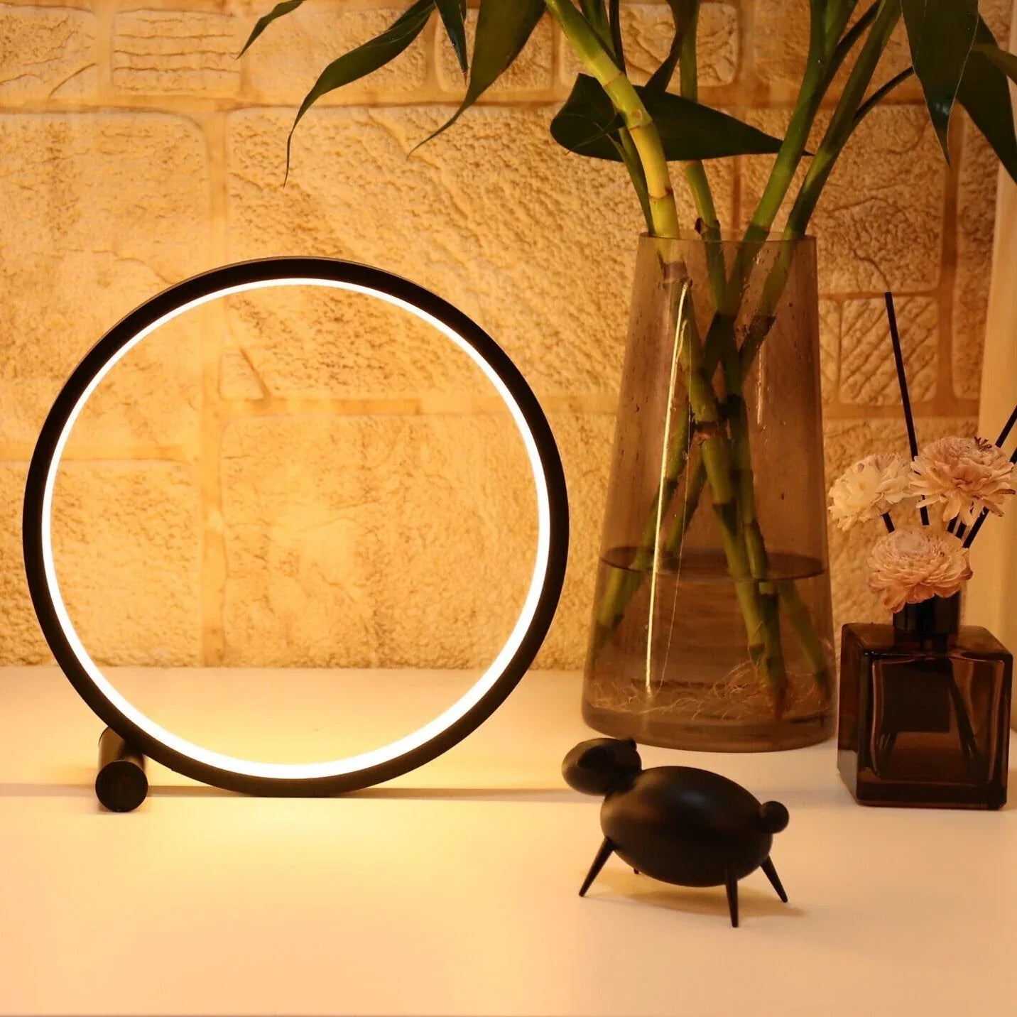Halo Nightstand Lamp - illumexa