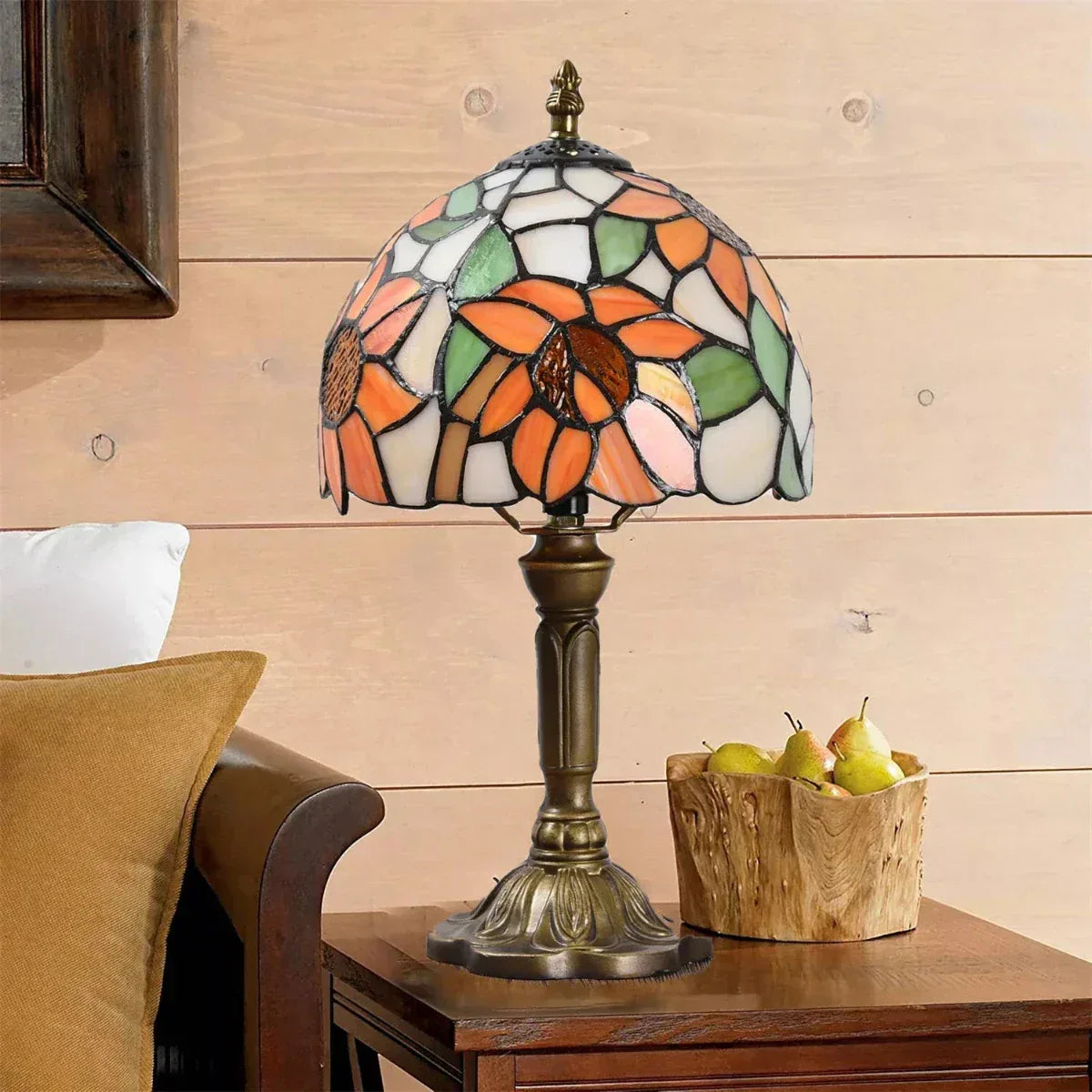 Antique Stained Glass Lamp - illumexa