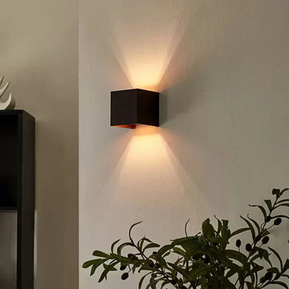 Adjustable Wall Light - illumexa
