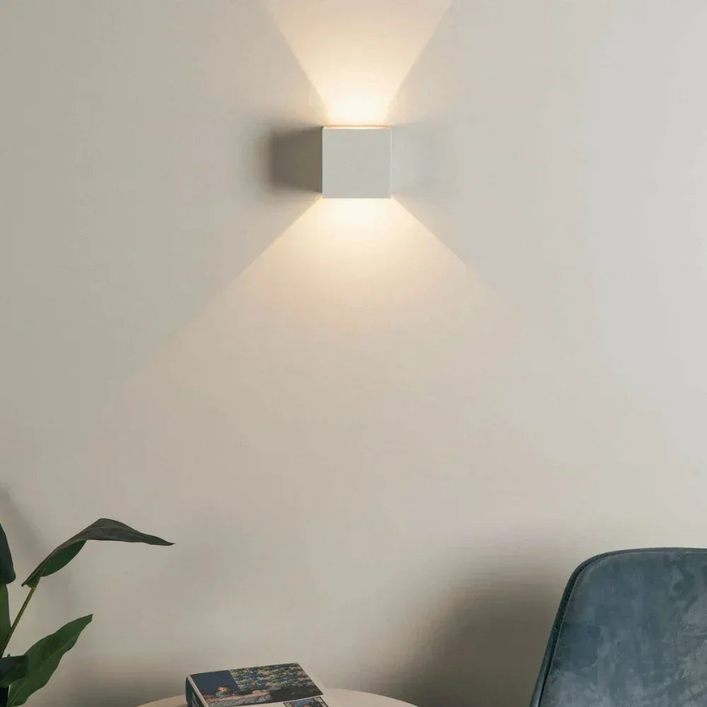 Adjustable Wall Light - illumexa