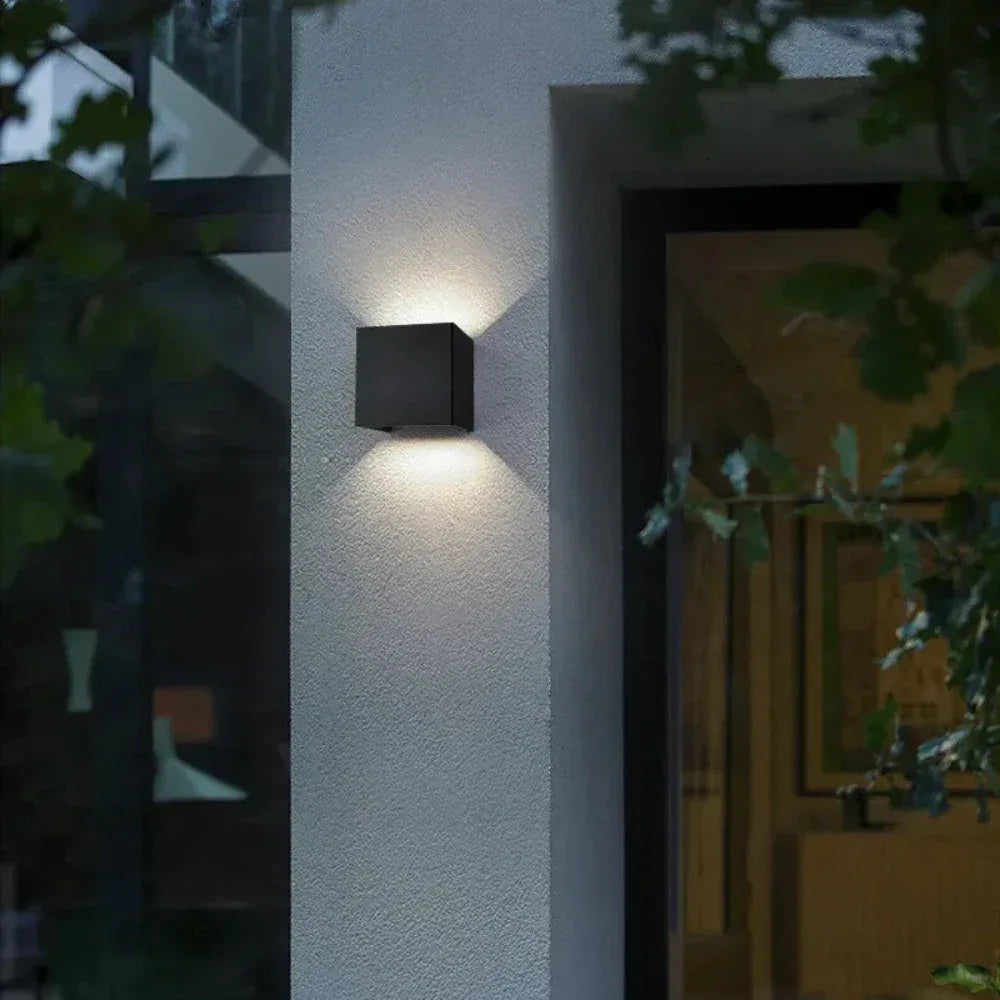 Adjustable Wall Light - illumexa