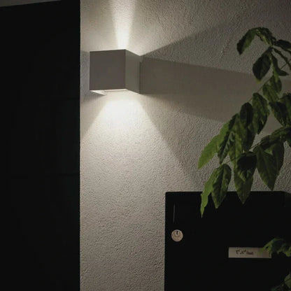 Adjustable Wall Light - illumexa