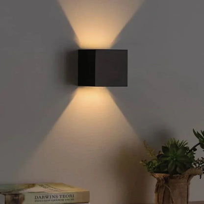 Adjustable Wall Light - illumexa