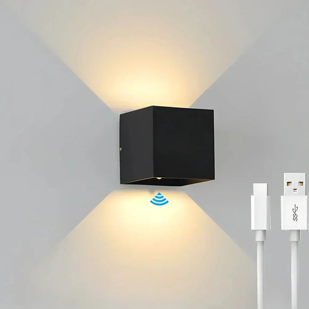 Adjustable Wall Light - illumexa