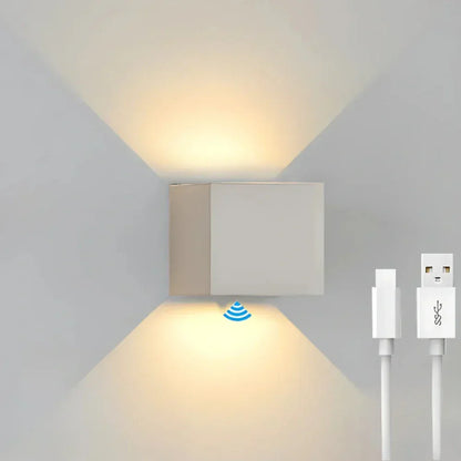 Adjustable Wall Light - illumexa