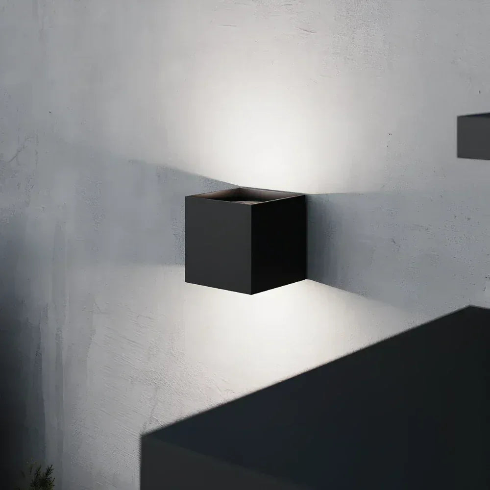 Adjustable Wall Light - illumexa