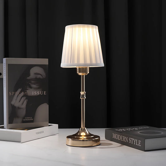 Classical Grace Table Lamp - illumexa