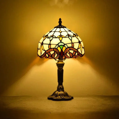 Antique Stained Glass Lamp - illumexa
